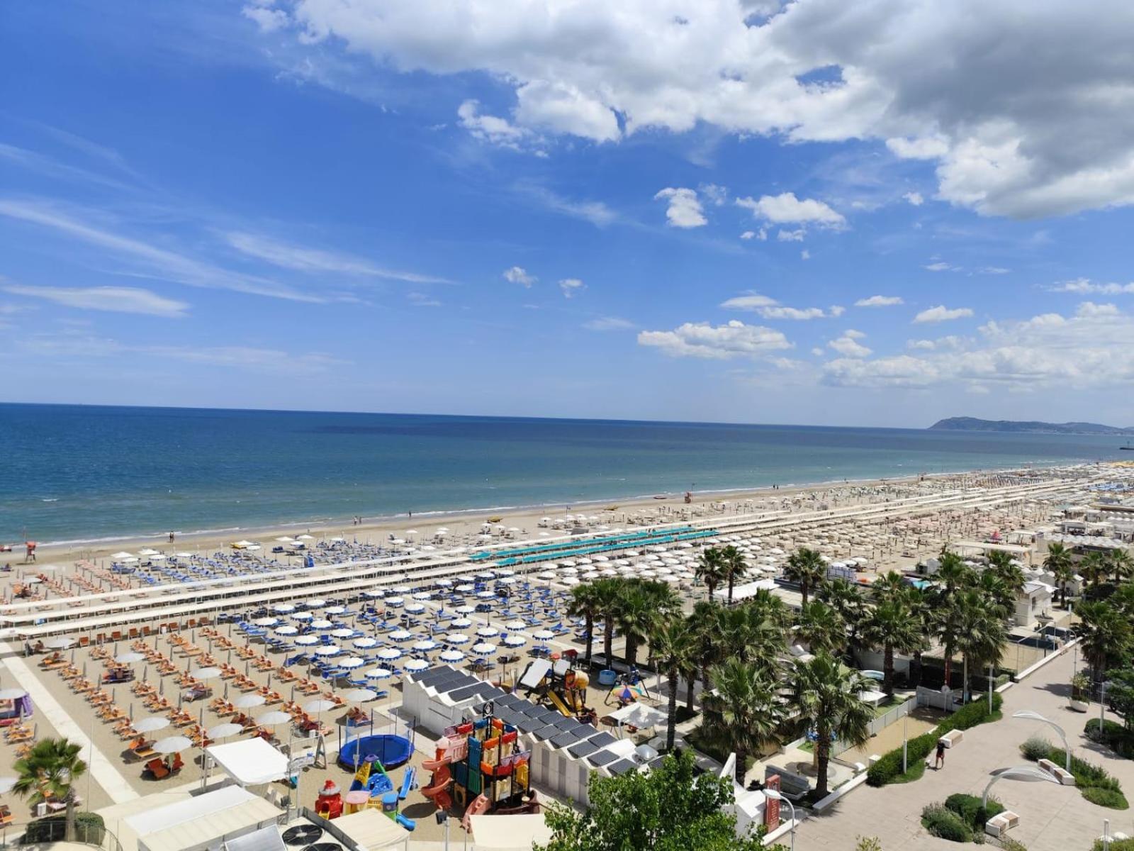Hotel Sporting Riccione Extérieur photo